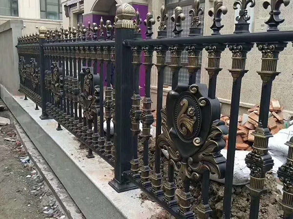鋁藝圍牆護欄